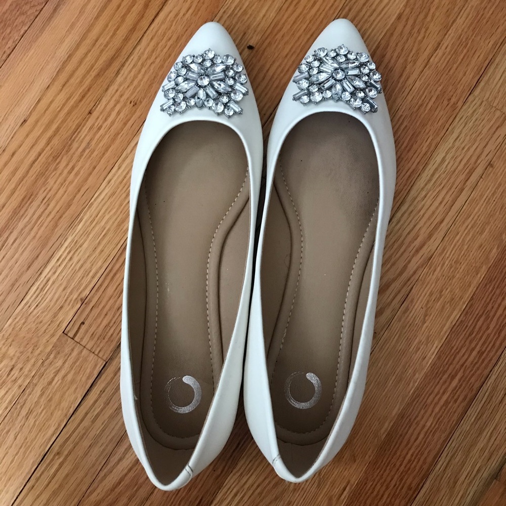 Journee Collection Renzo flats